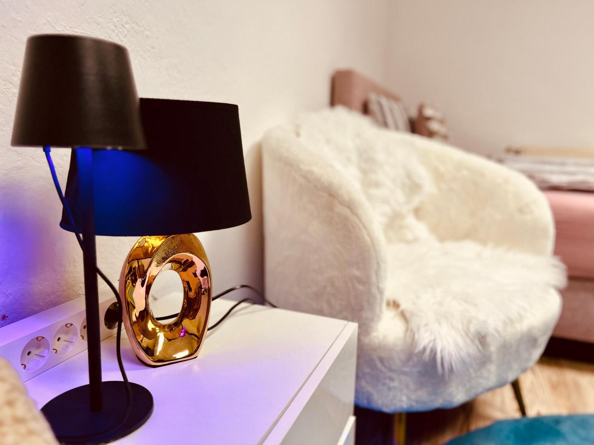 Apartment Luxe Living: Opulent Elegance Unleashed